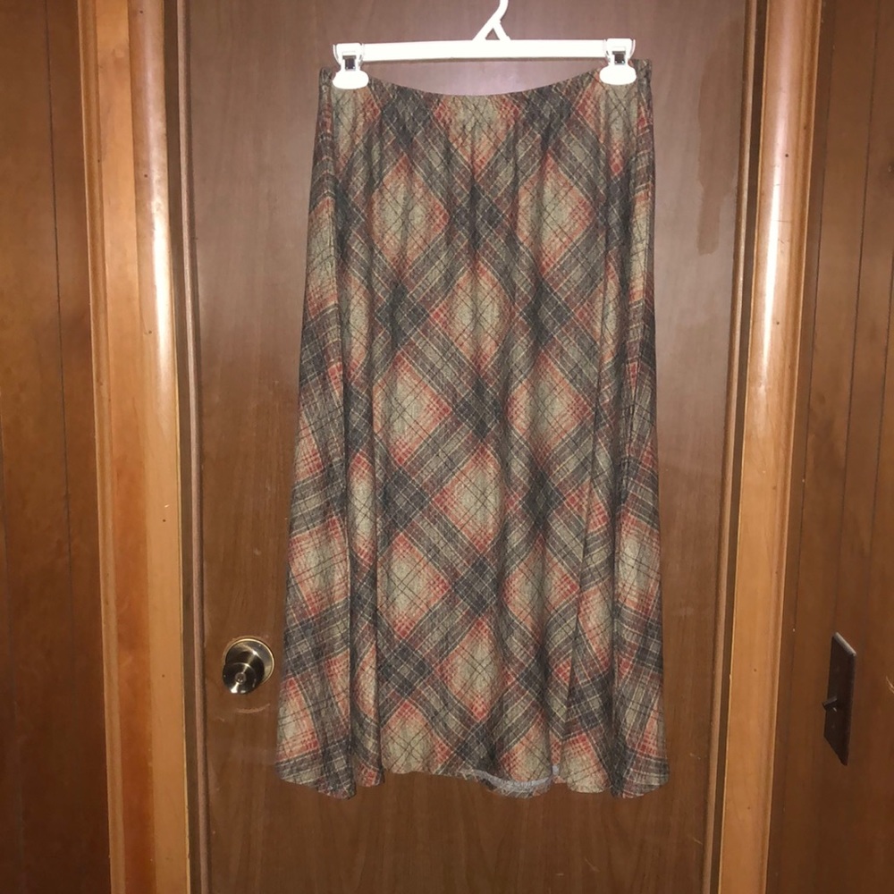 Southern Lady Plaid Skirt Size M